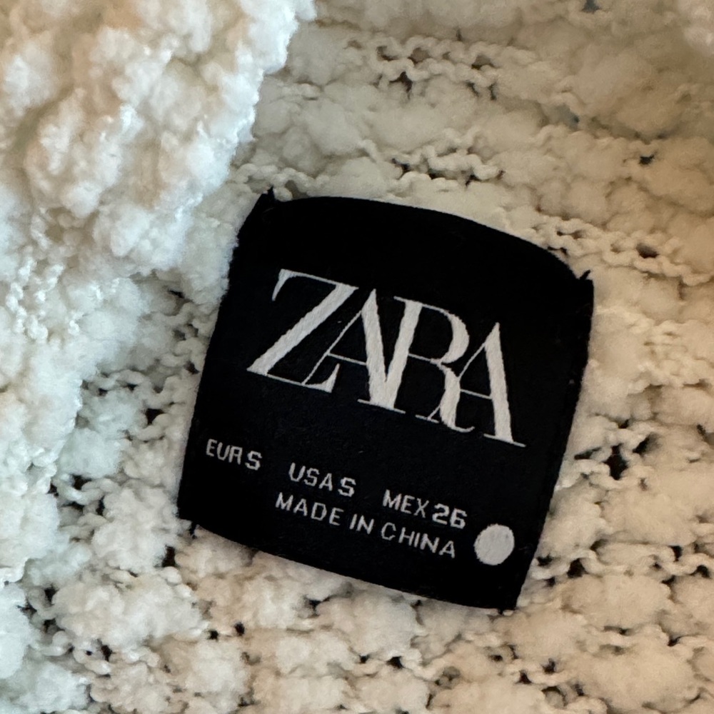 Zara Cream Textured Cardigan Sweater Rhinestone Buttons Oversized Size Small - Picture 4 of 10